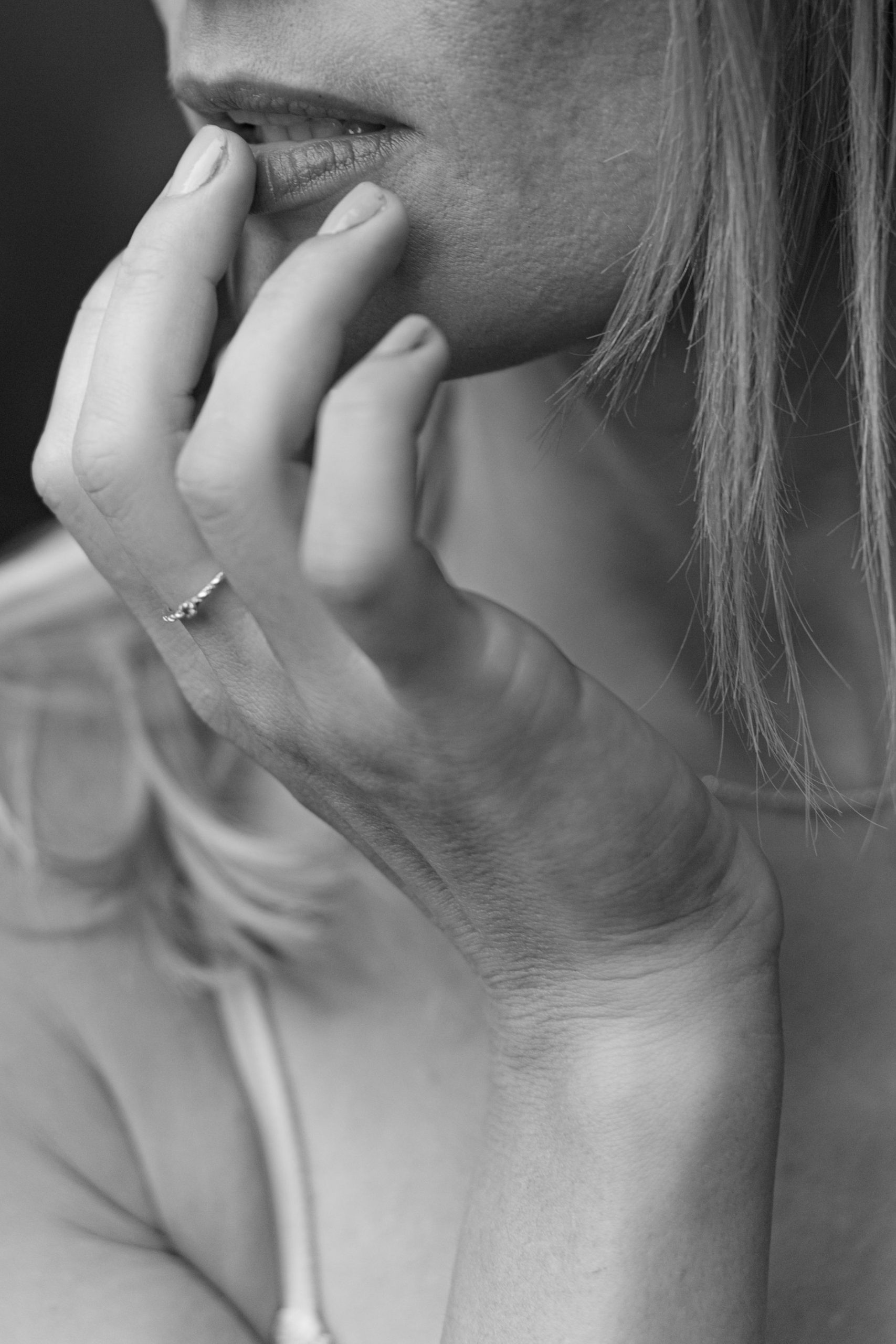La "Contraction du Dimanche Soir" : Comment sécuriser ton corps avant de lancer ta semaine 2 pexels n voitkevich 4944508 scaled